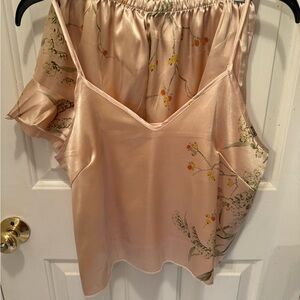 NWOT 2piece pj/nightie set. Cami & tap pant. Sz M NWOT